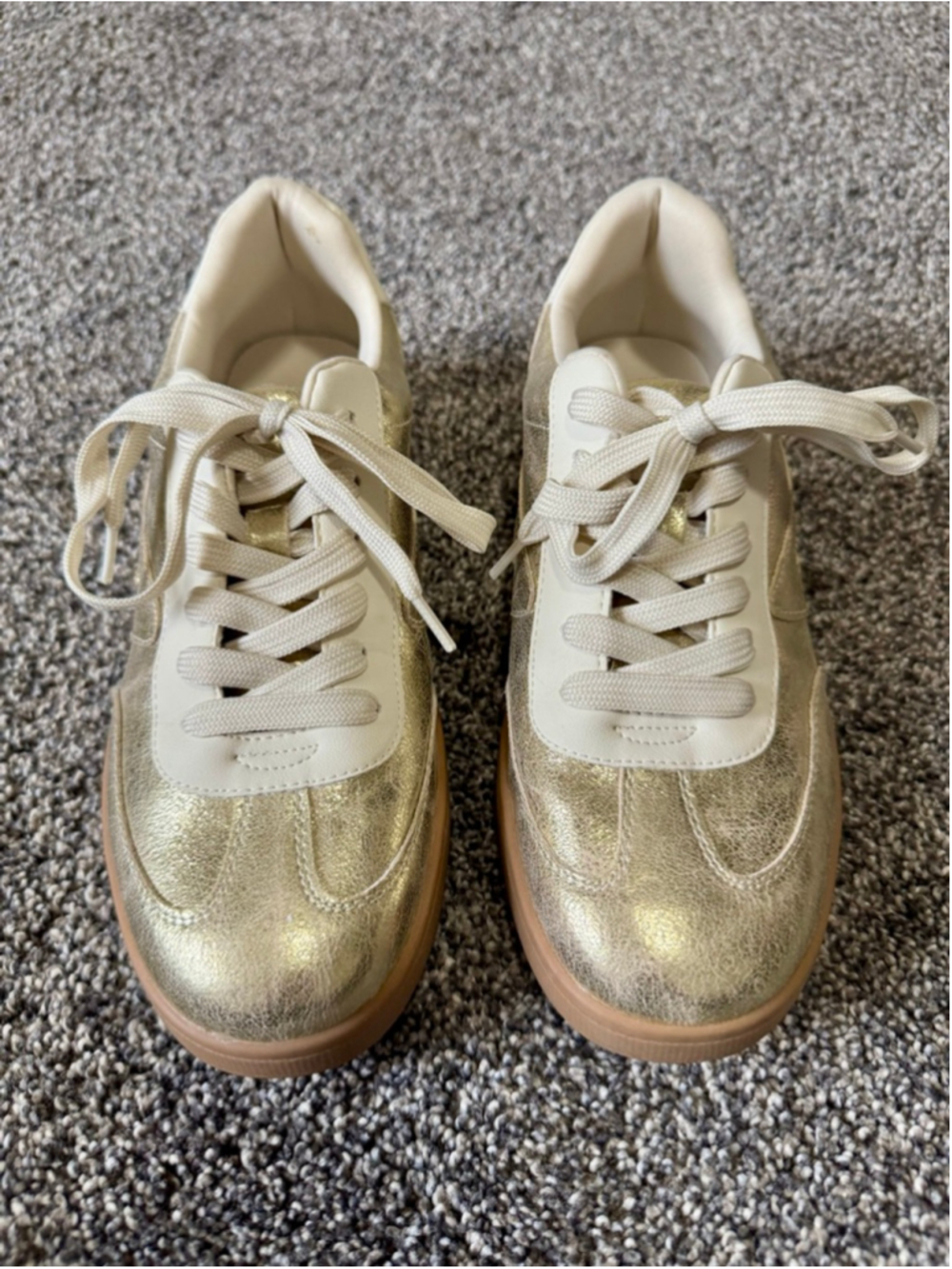 Women's Dolce Vita Voyage Gold Metallic Sneakers Size 9